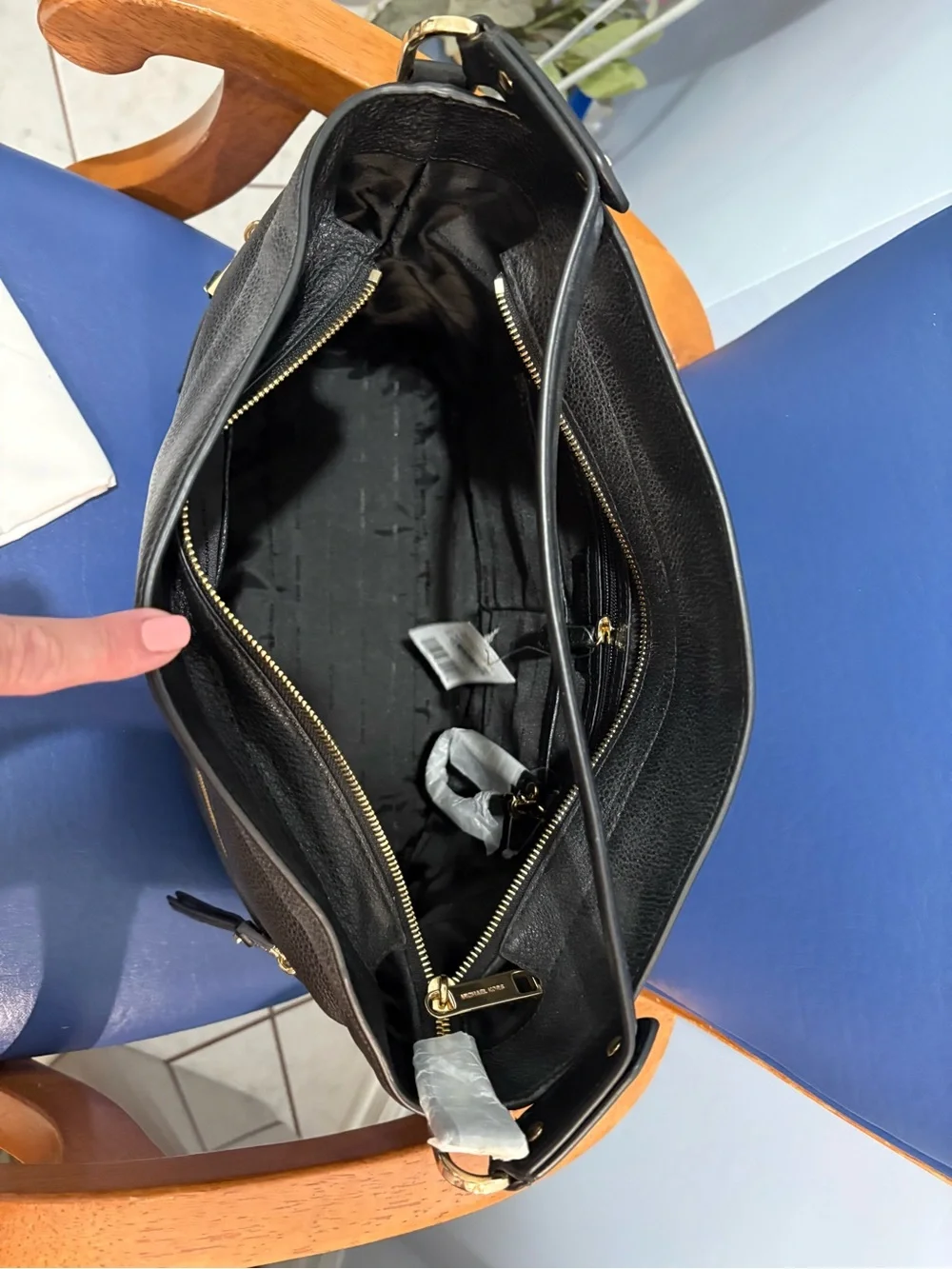 Michael Kors Black Pebbled Leather Evie large hobo bag with Gold Hardware
